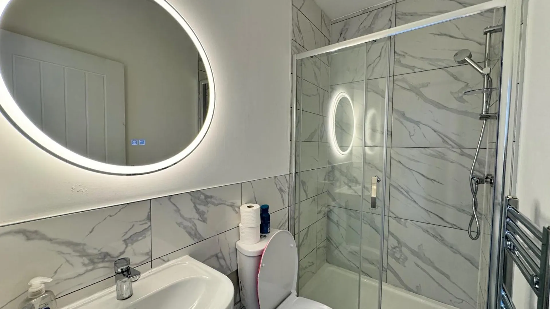 Two Top Floor Double Rooms Belvedere Holiday home